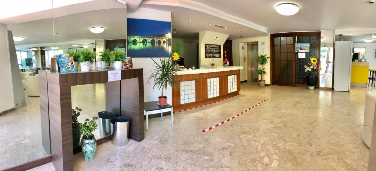 Hotel Naica Rimini Exteriör bild