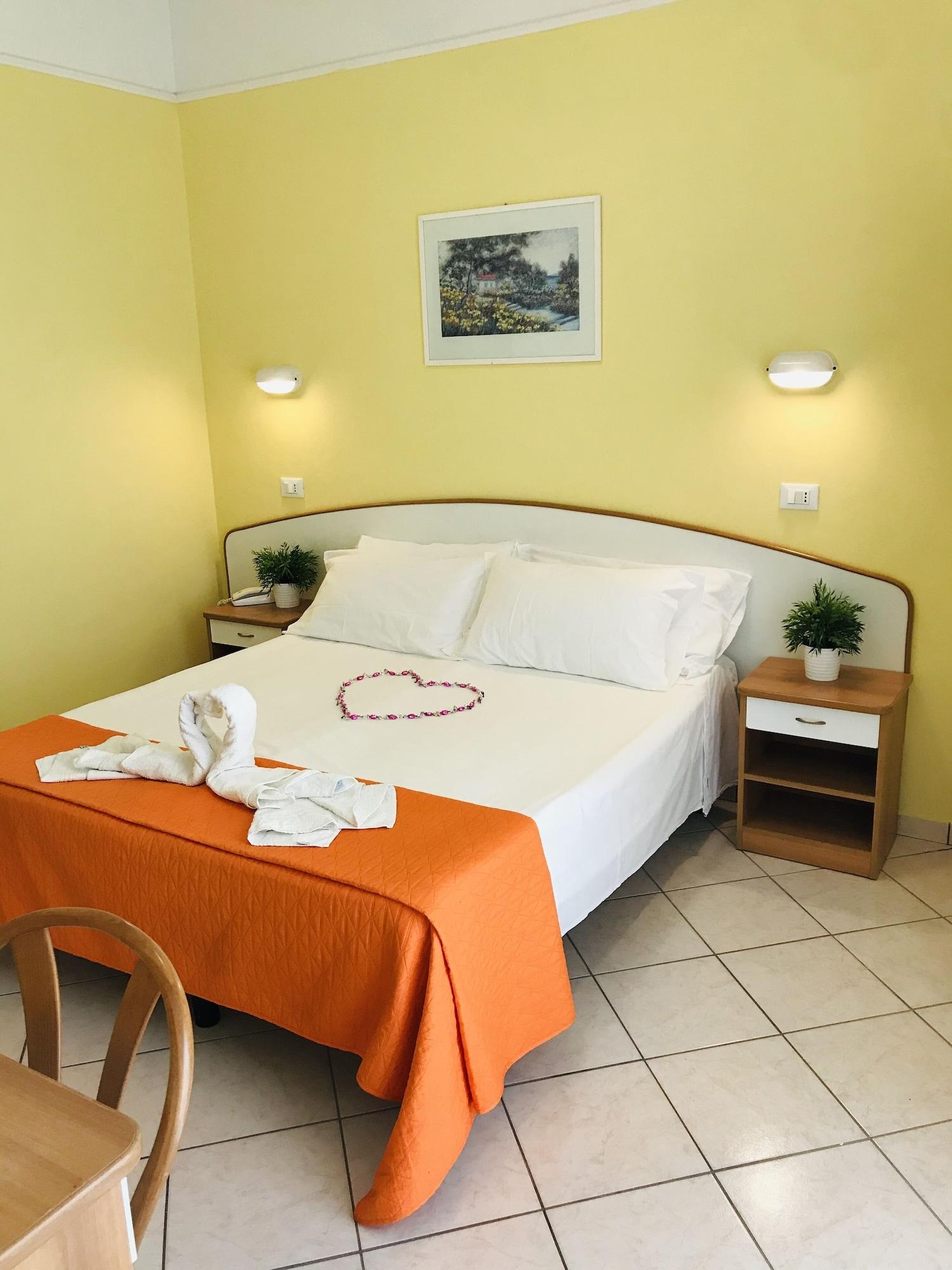 Hotel Naica Rimini Exteriör bild