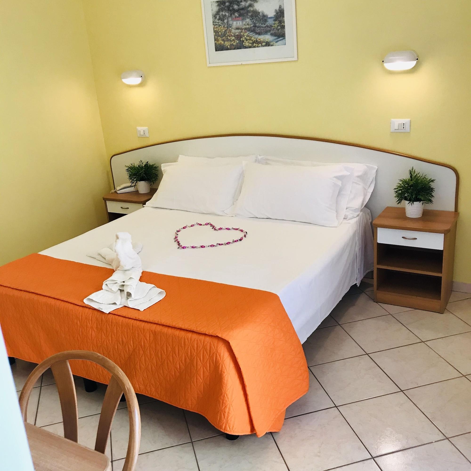 Hotel Naica Rimini Exteriör bild