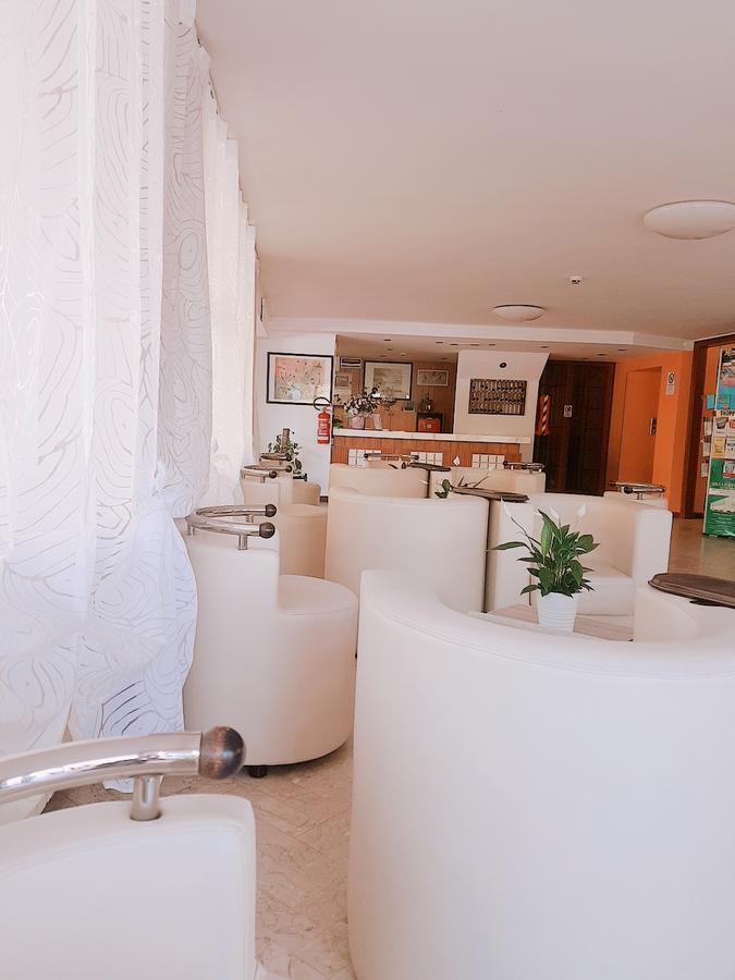 Hotel Naica Rimini Exteriör bild